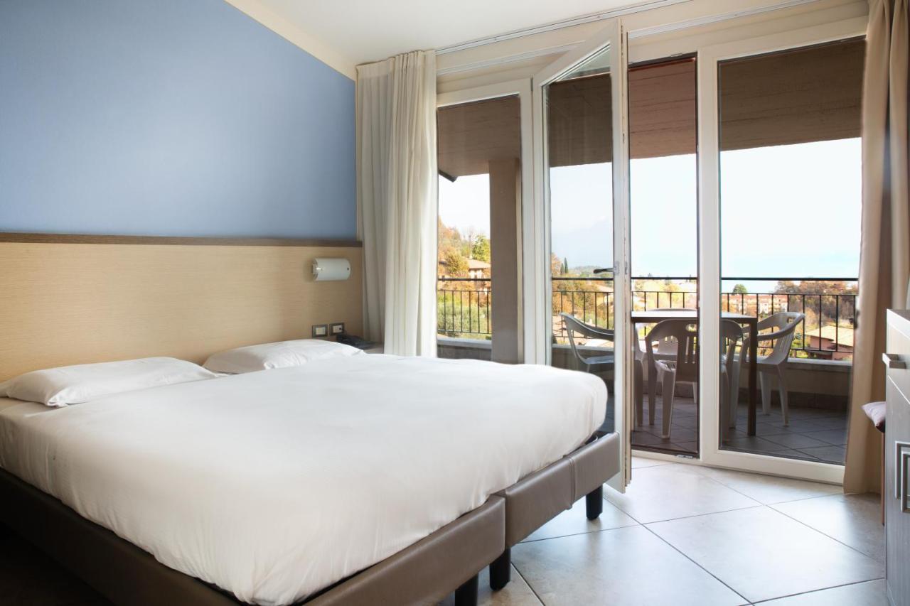 Hotel Belvedere Manerba del Garda Eksteriør bilde